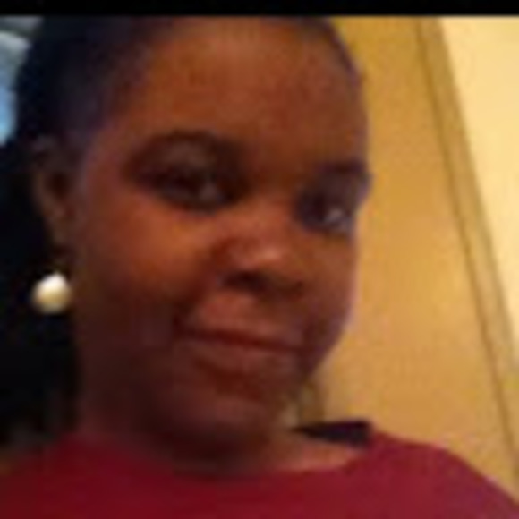 Meet your Posher, Clarissa - Picture 1 of 1